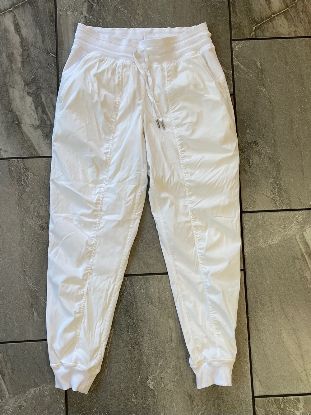 🤍 Lululemon Dance Studio Joggers White Size 8 Lined